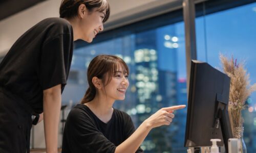 pc版サロンボードで美容サロンの予約管理をパソコンで行うイメージ