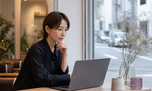 ホットペッパービューティーの予約数を増やす方法を考えるサロン経営者と予約管理画面